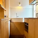 公寓 Peaceful Flat In *