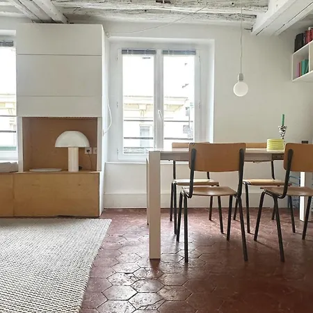 公寓 Peaceful Flat In *